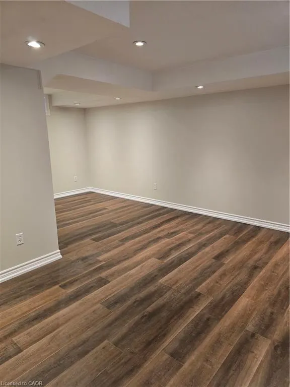 70 Dahlia Street