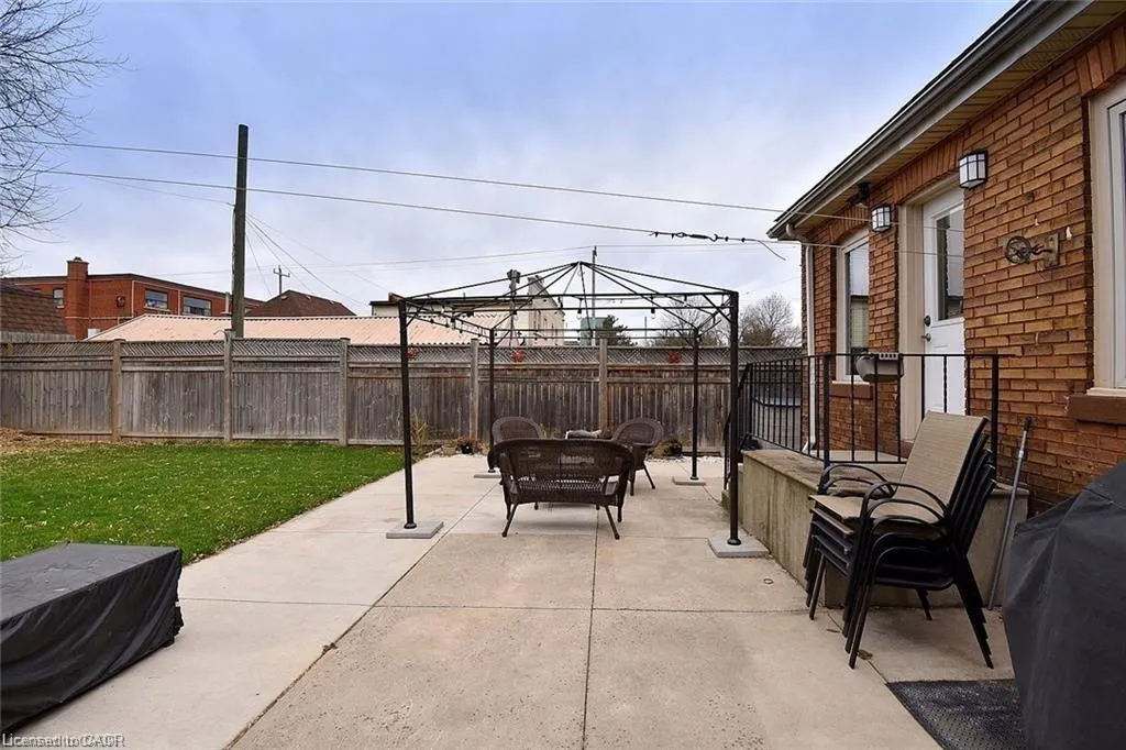 293 Fairfield Avenue