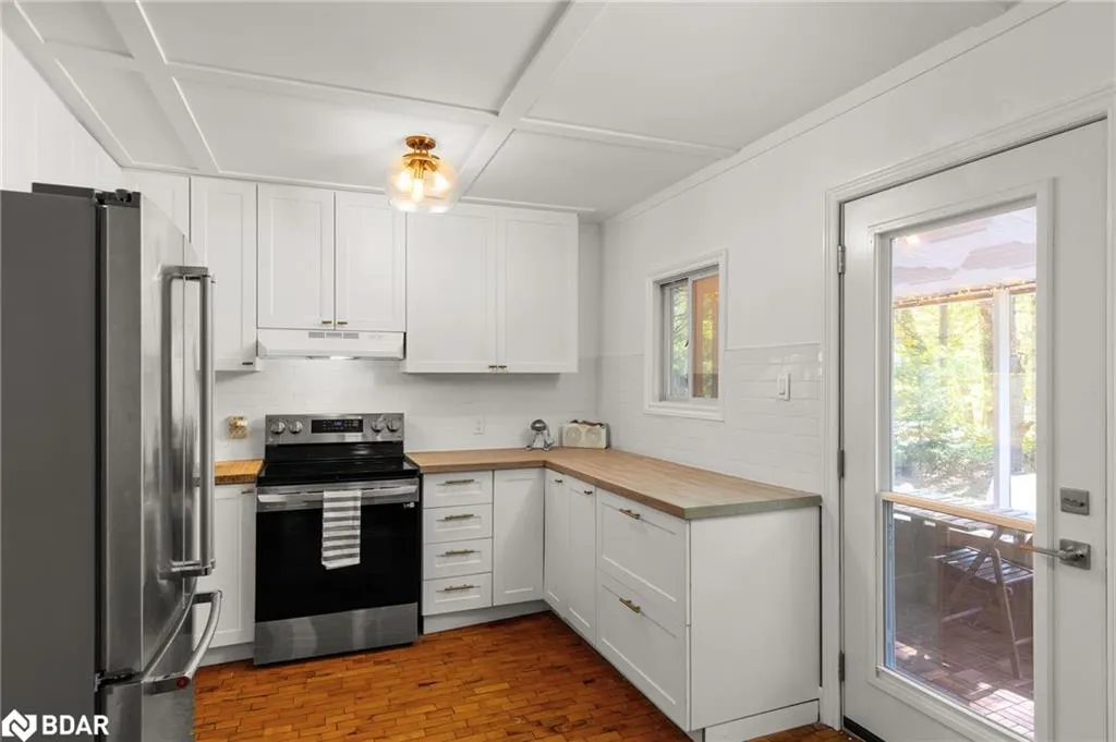 328 Muskoka Road 10 Road