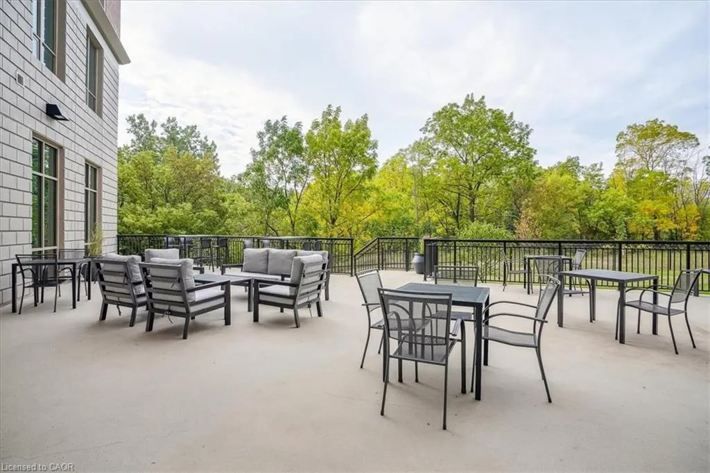 2750 King Street E, #508