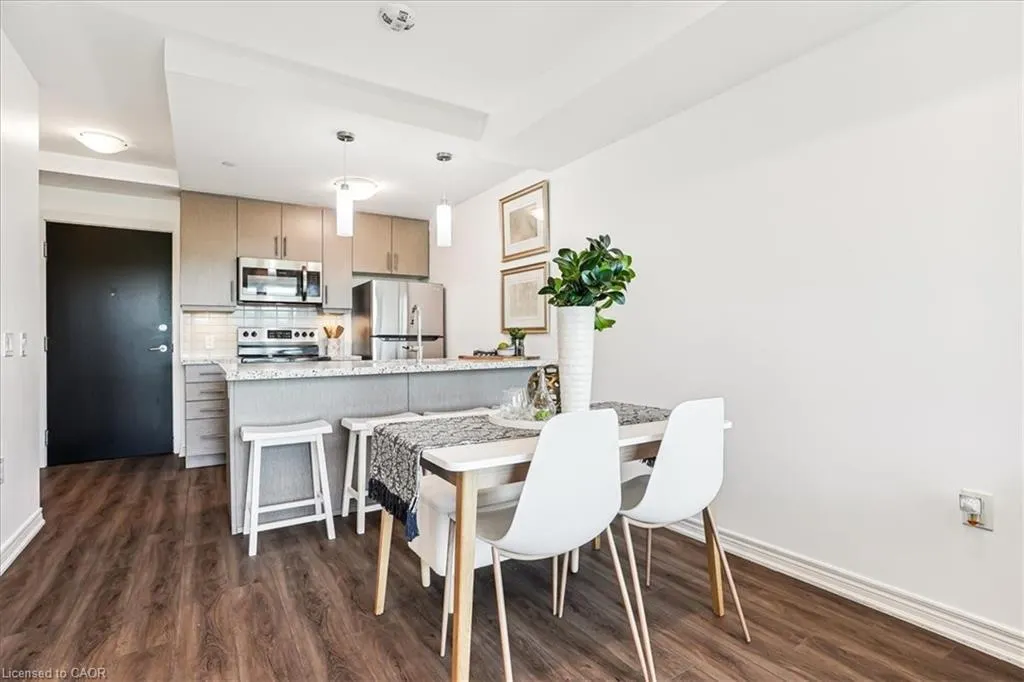 2750 King Street E, #508