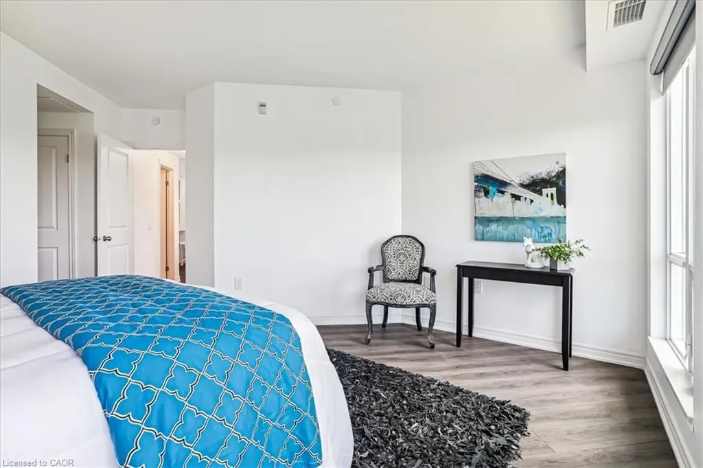 2750 King Street E, #508