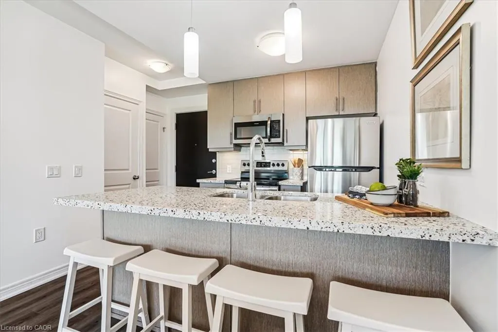 2750 King Street E, #508