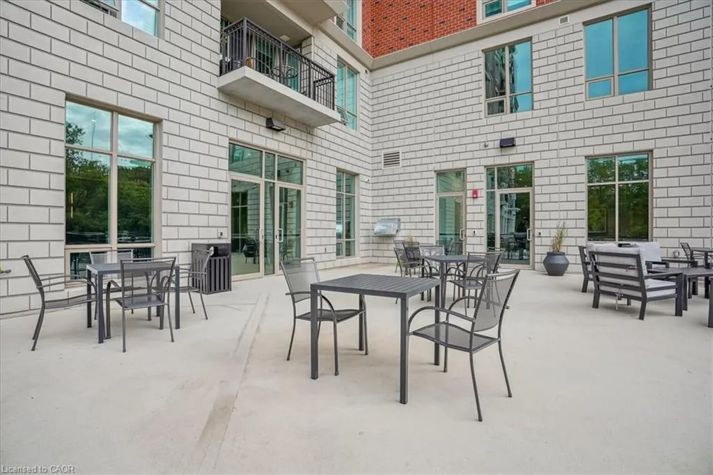 2750 King Street E, #508