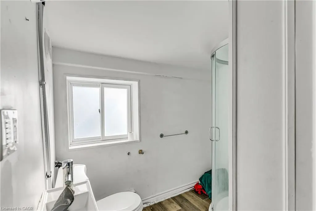1304 -1306 King Street E