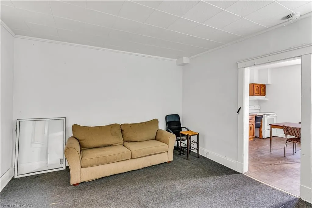1304 -1306 King Street E