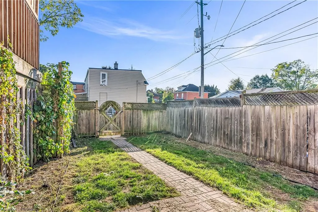 1304 -1306 King Street E