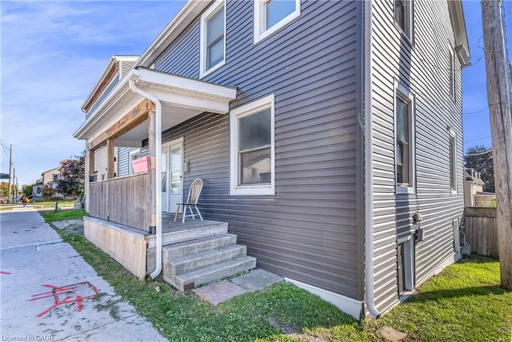 1304 -1306 King Street E