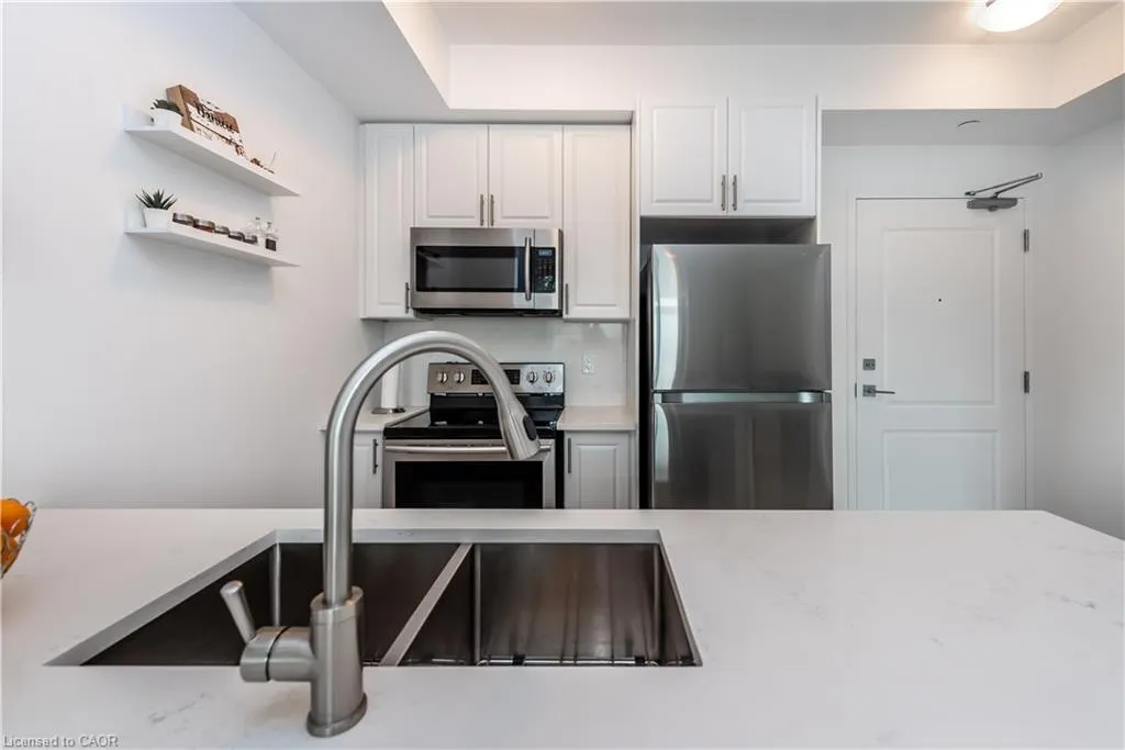125 Shoreview Place, #539