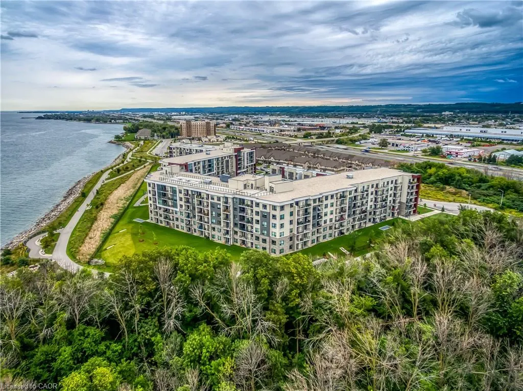 125 Shoreview Place, #539