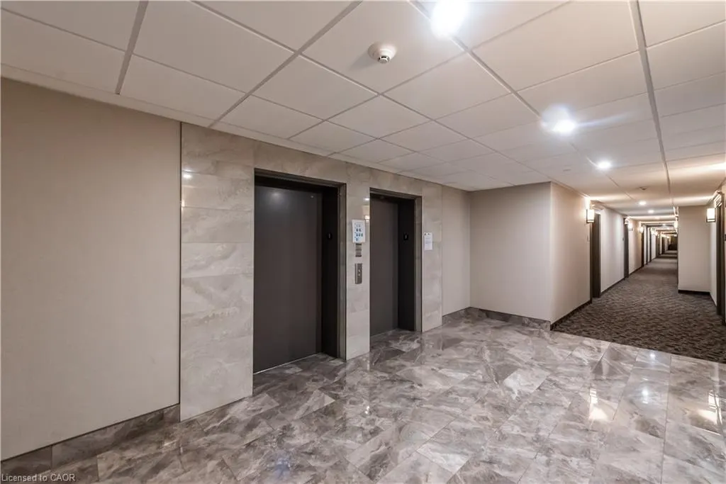 125 Shoreview Place, #539