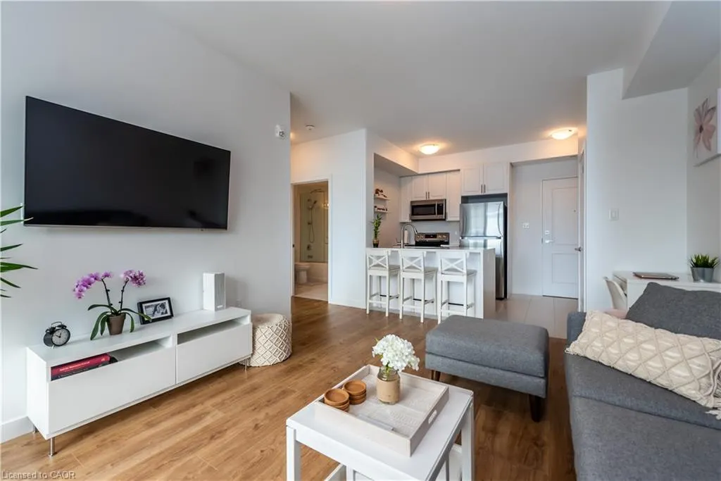 125 Shoreview Place, #539