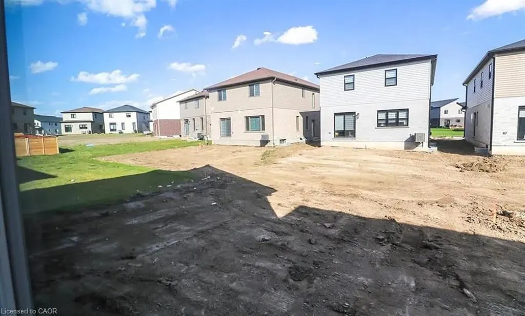 3742 Somerston Crescent Crescent