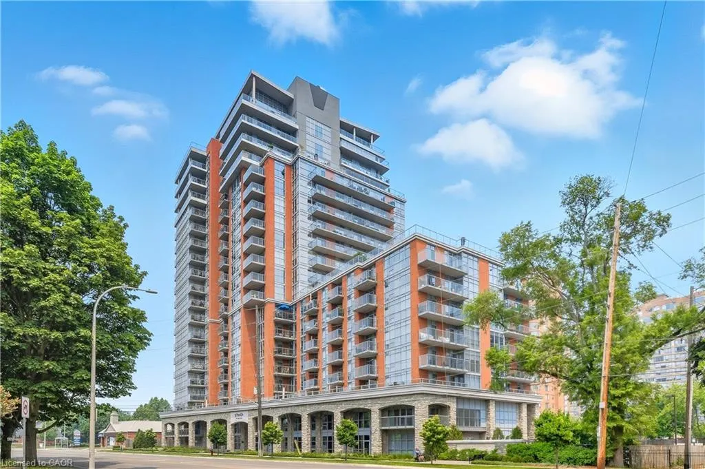551 Maple Avenue, #1407