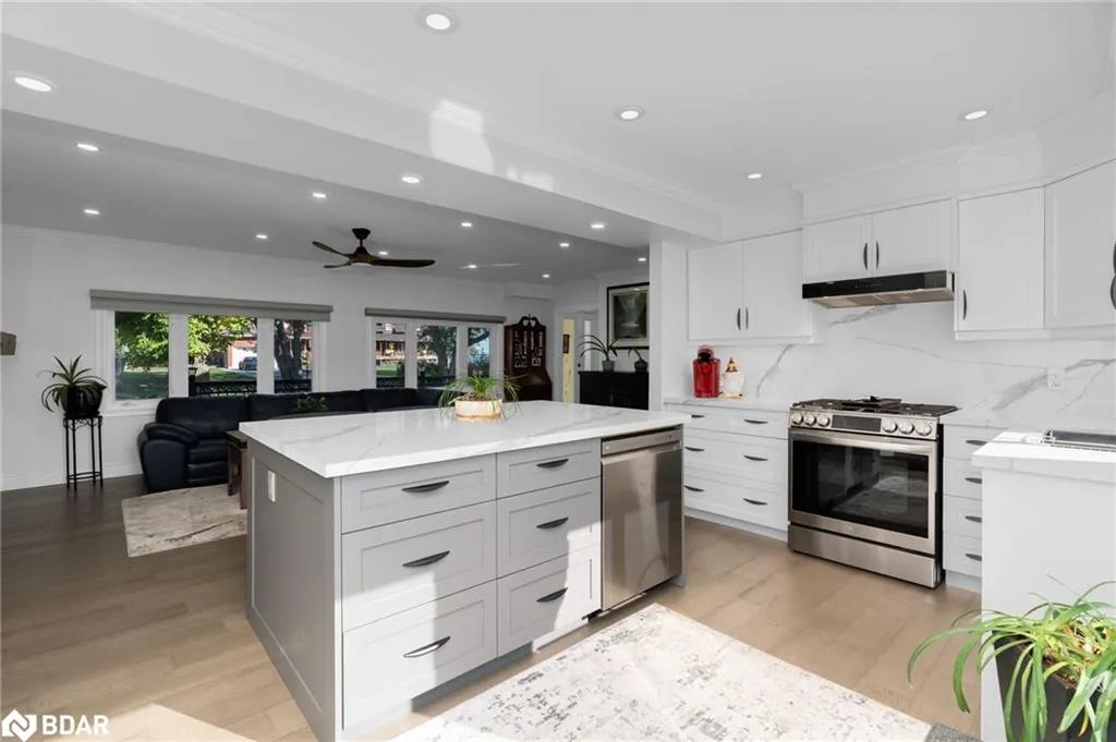 228 Bayshore Road