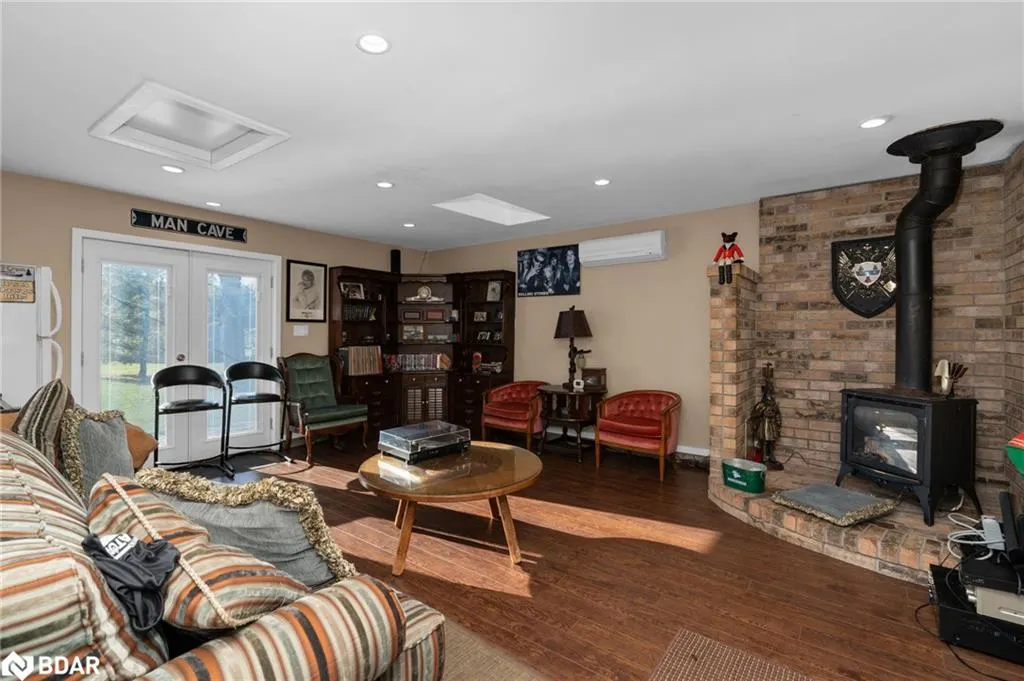 228 Bayshore Road