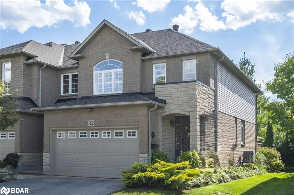 130 Robert Street, #22