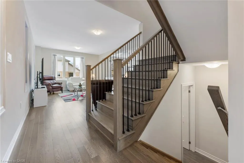 107 Starfire Crescent Crescent