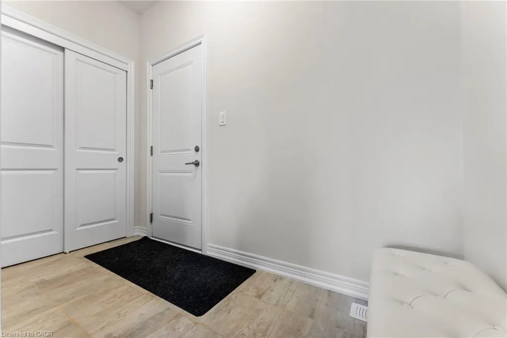 107 Starfire Crescent