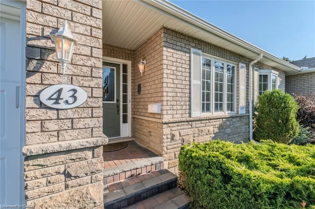 43 South Drive