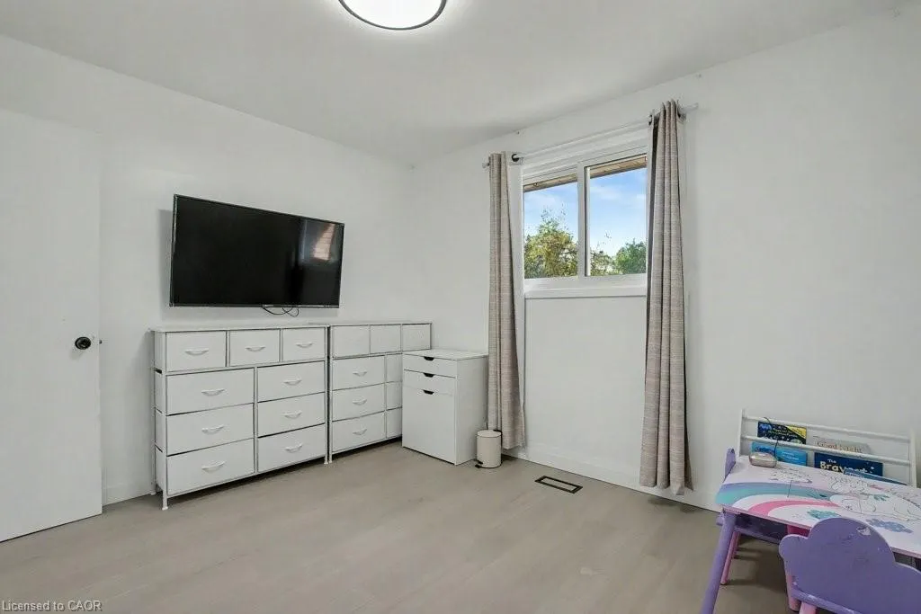 40 Tara Court