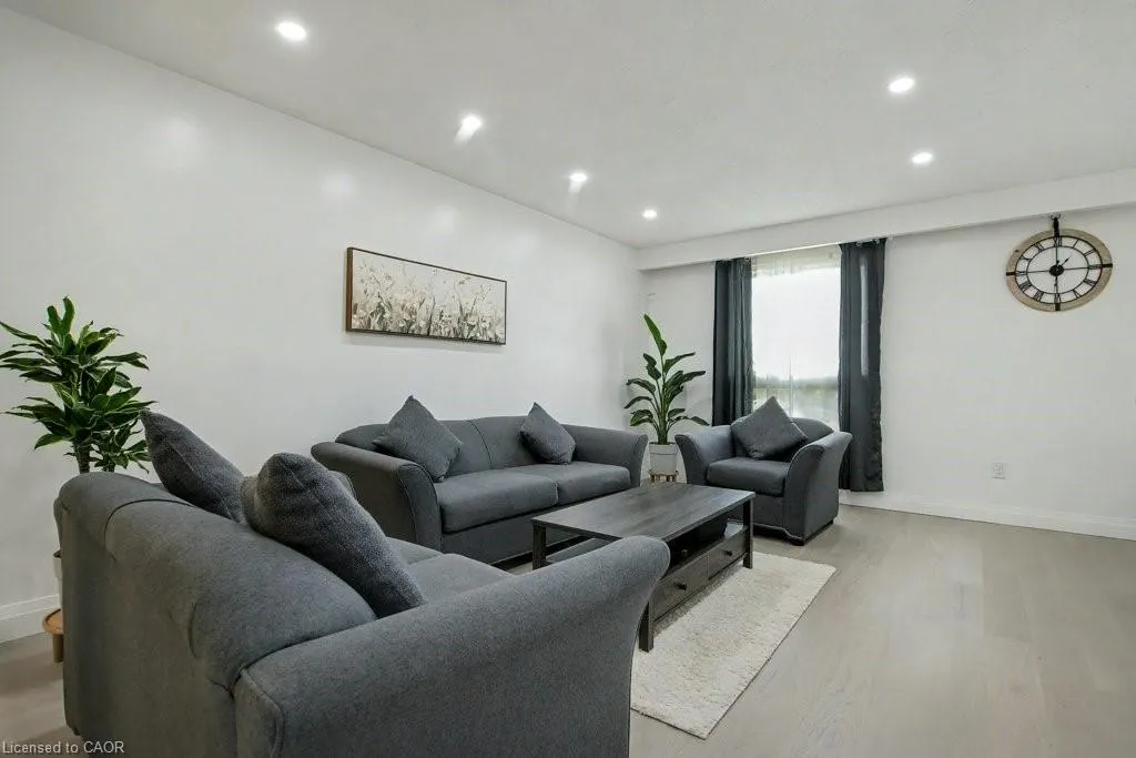 40 Tara Court