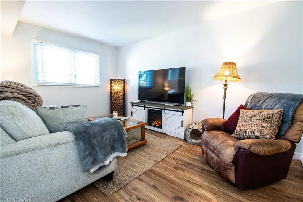 132 Lock Street W, #3