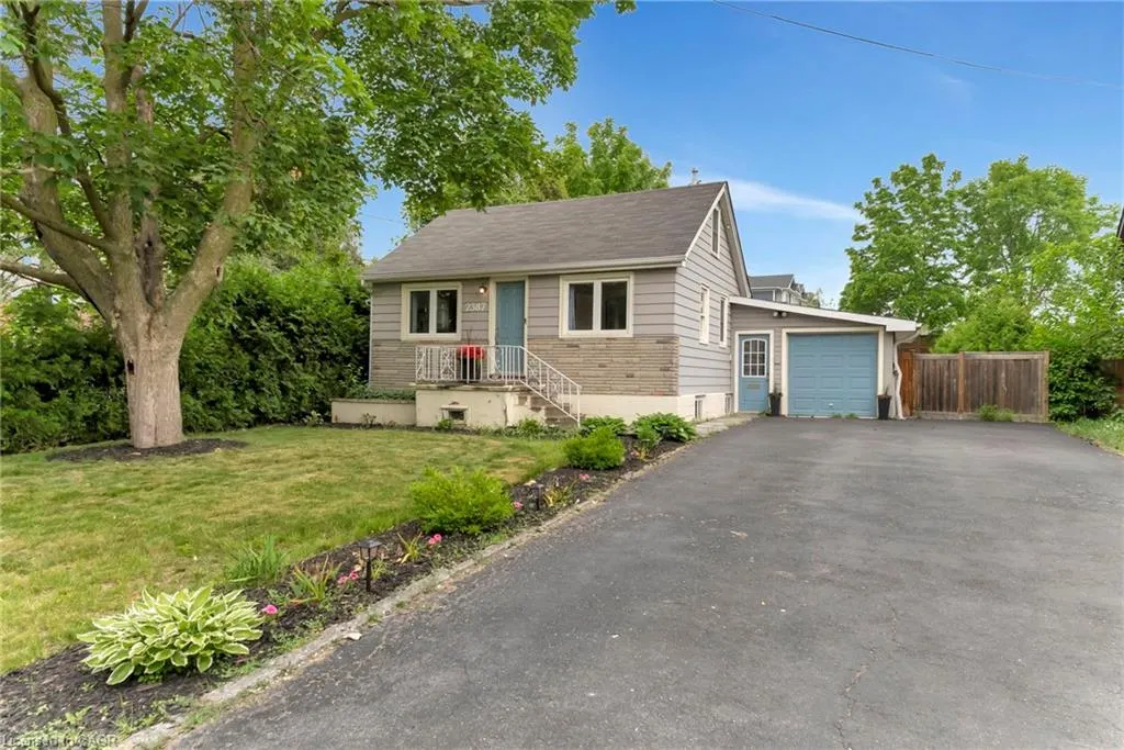 2387 Glenwood School Drive