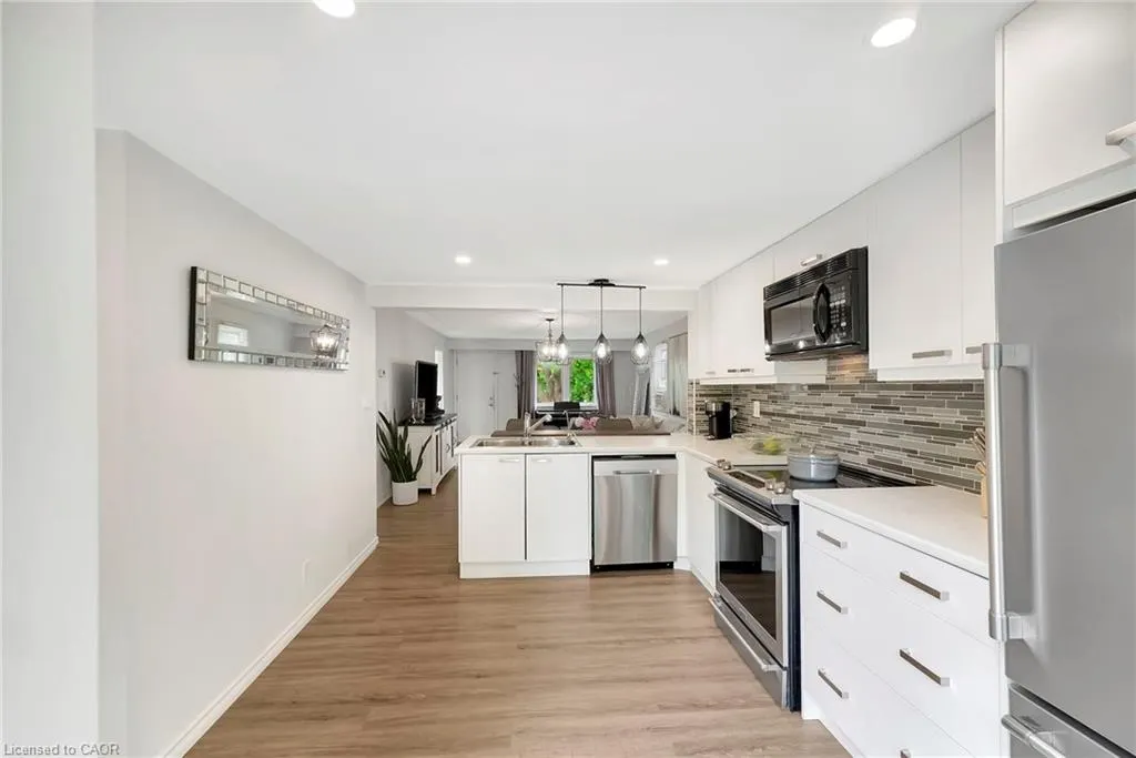 2387 Glenwood School Drive