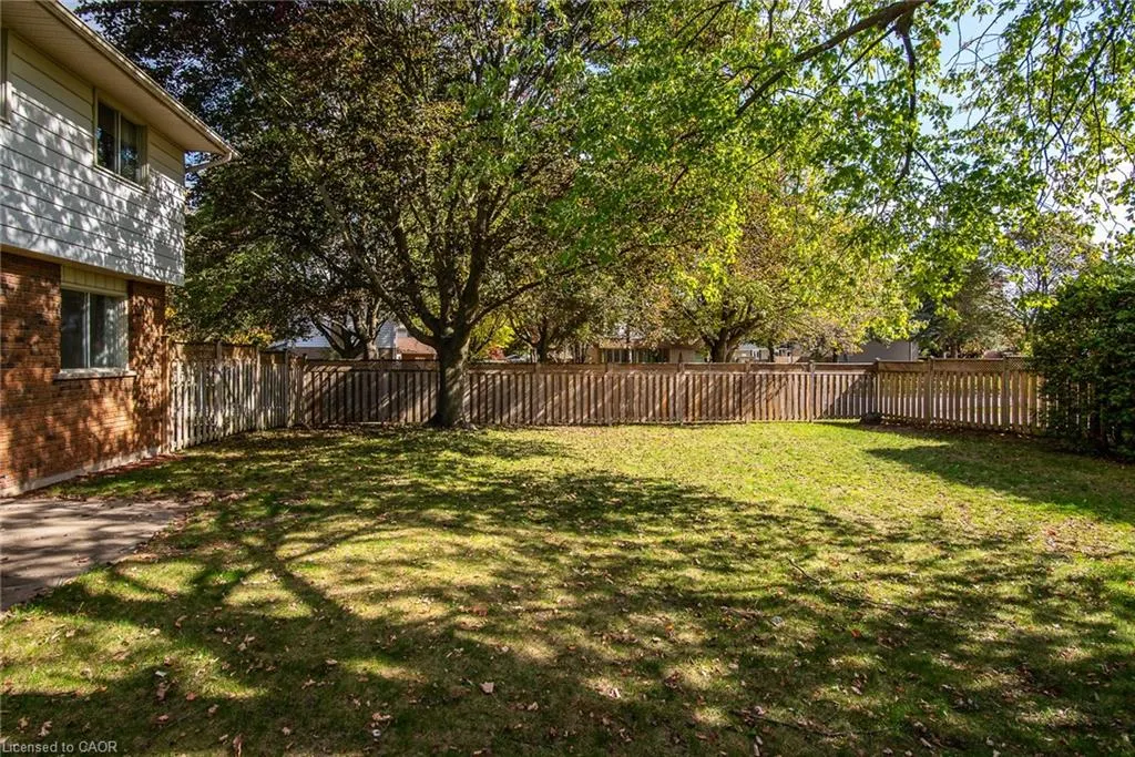 389 Dunvegan Drive