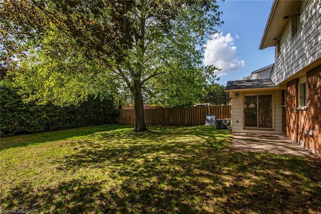 389 Dunvegan Drive