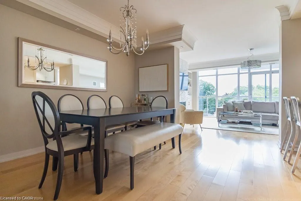 551 Maple Avenue, #607