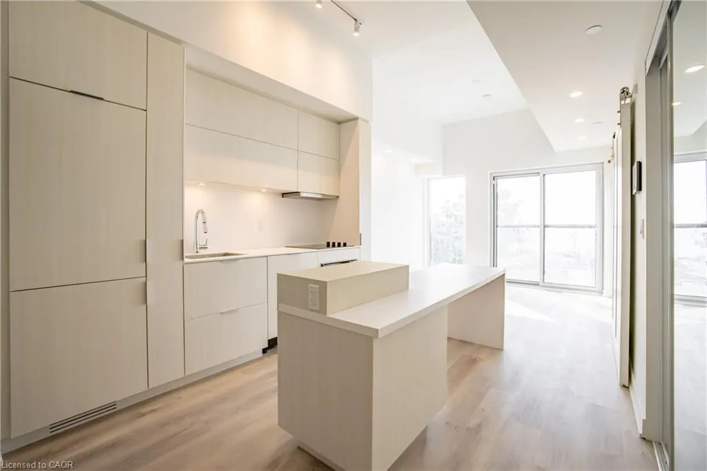 370 Martha Street, #307