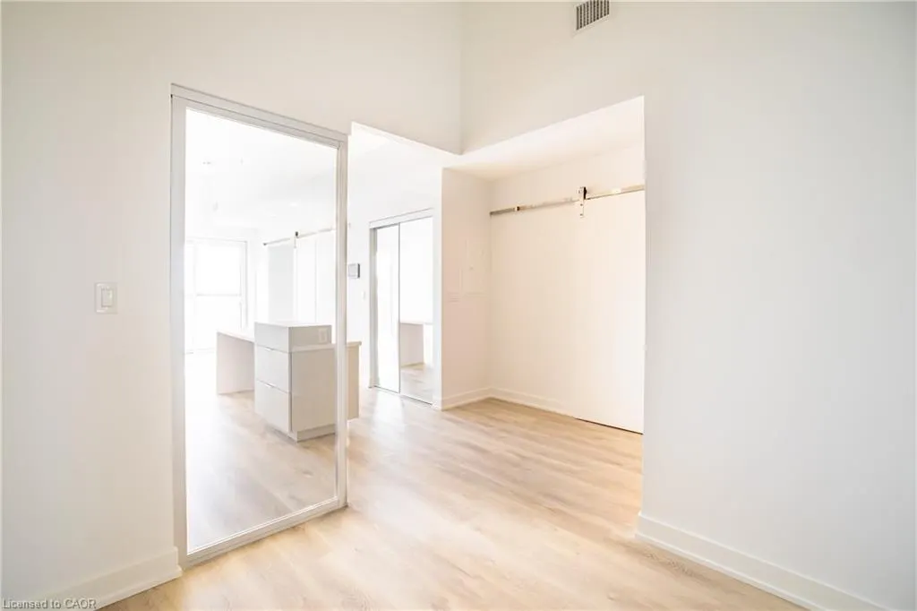 370 Martha Street, #307