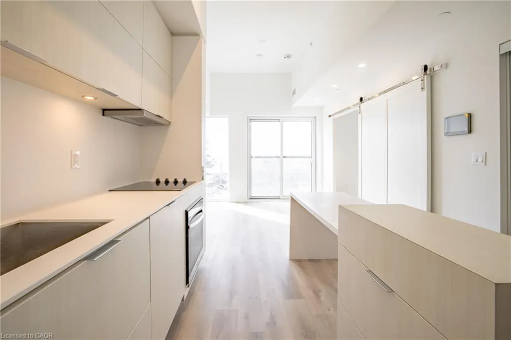 370 Martha Street, #307