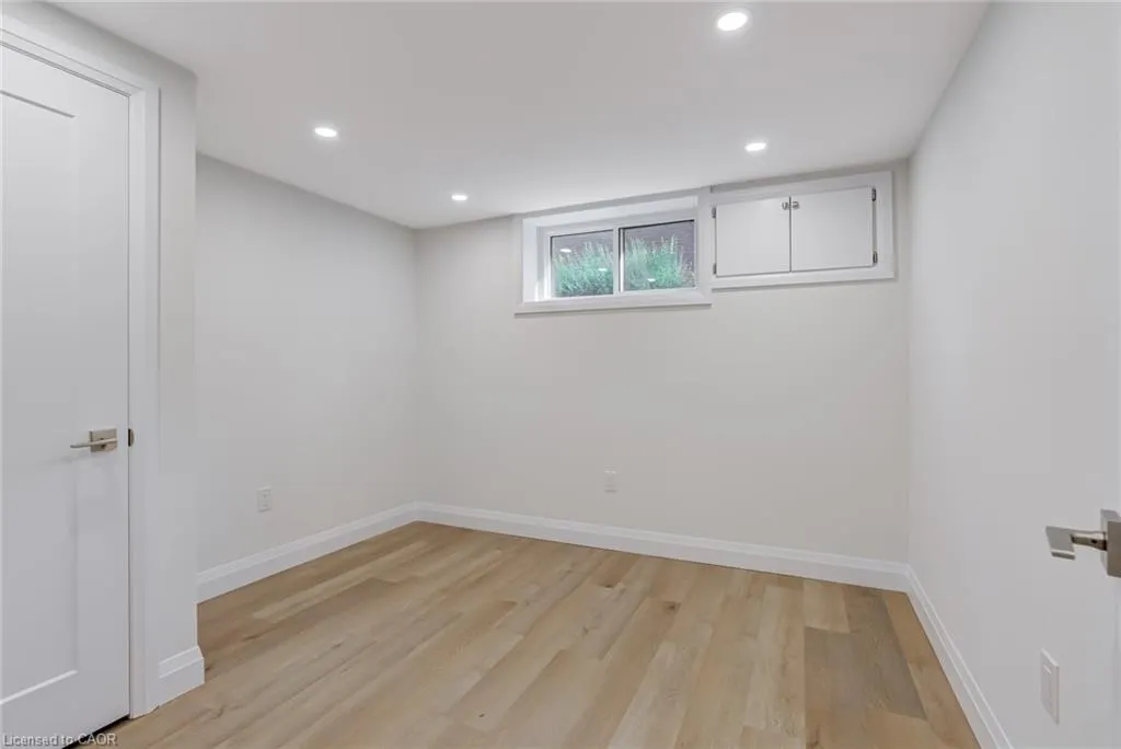 13 Skyland Drive