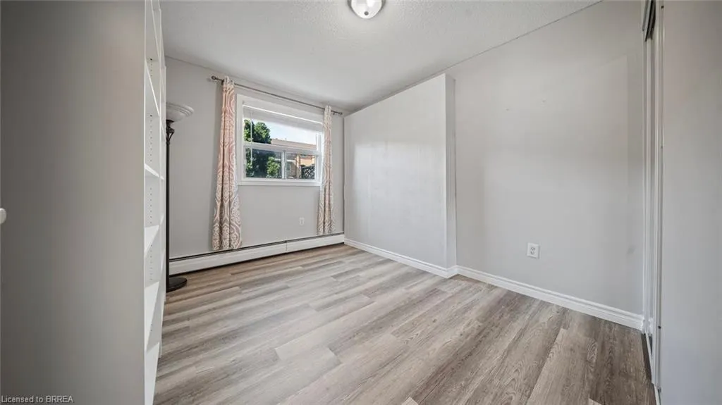 640 Grey Street, #101