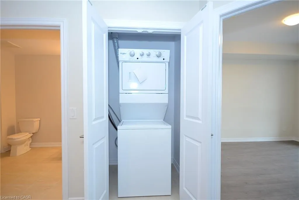 150 Oak Park Boulevard, #316