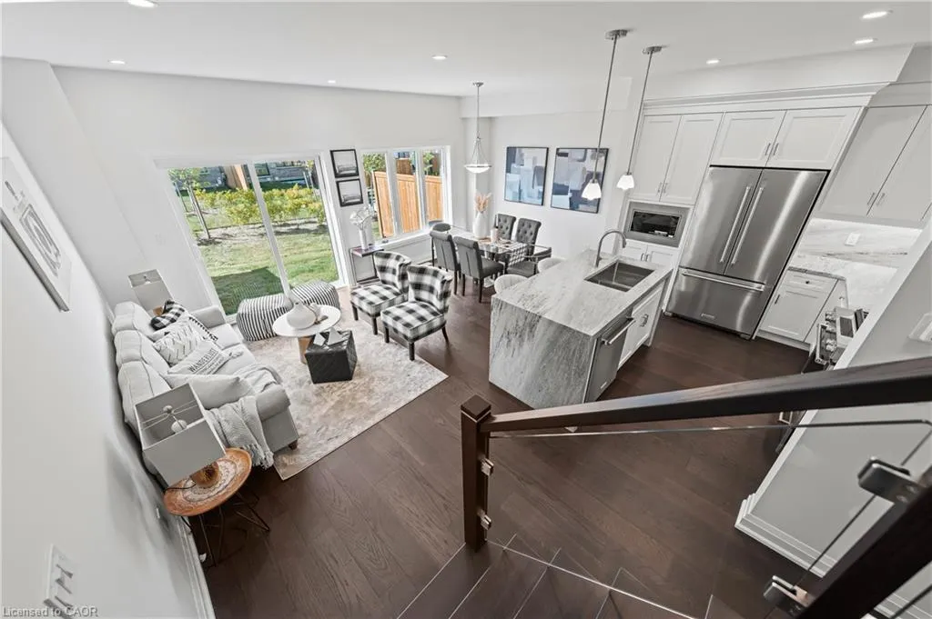 675 Victoria Road N, #23