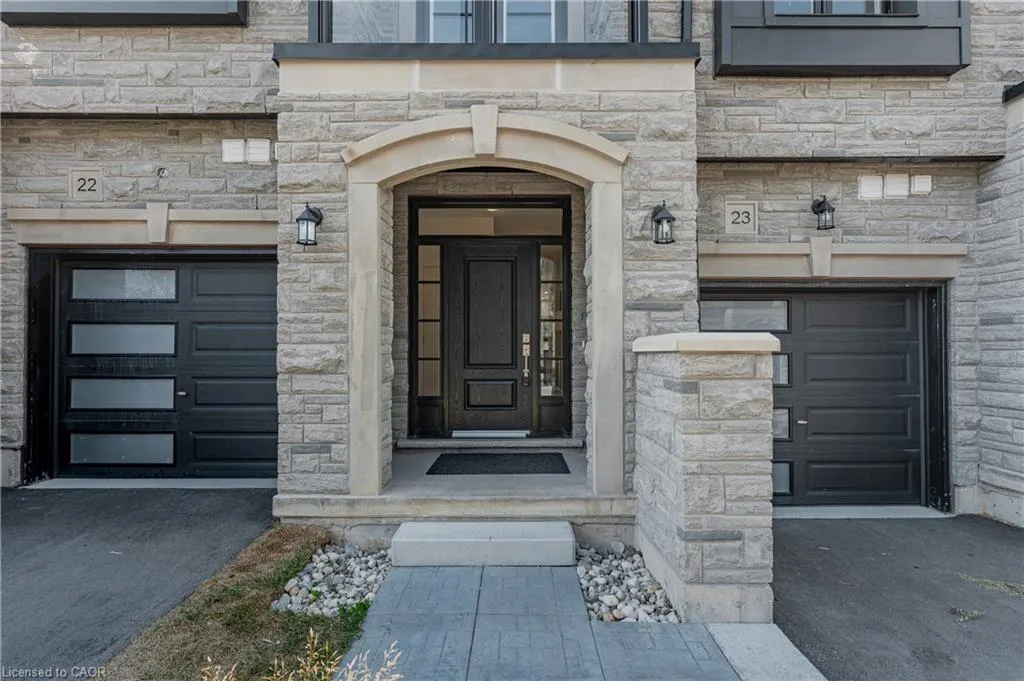 675 Victoria Road N, #23