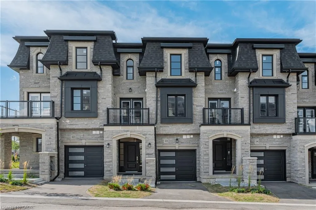 675 Victoria Road N, #23