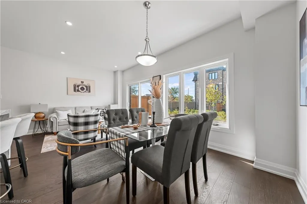 675 Victoria Road N, #23