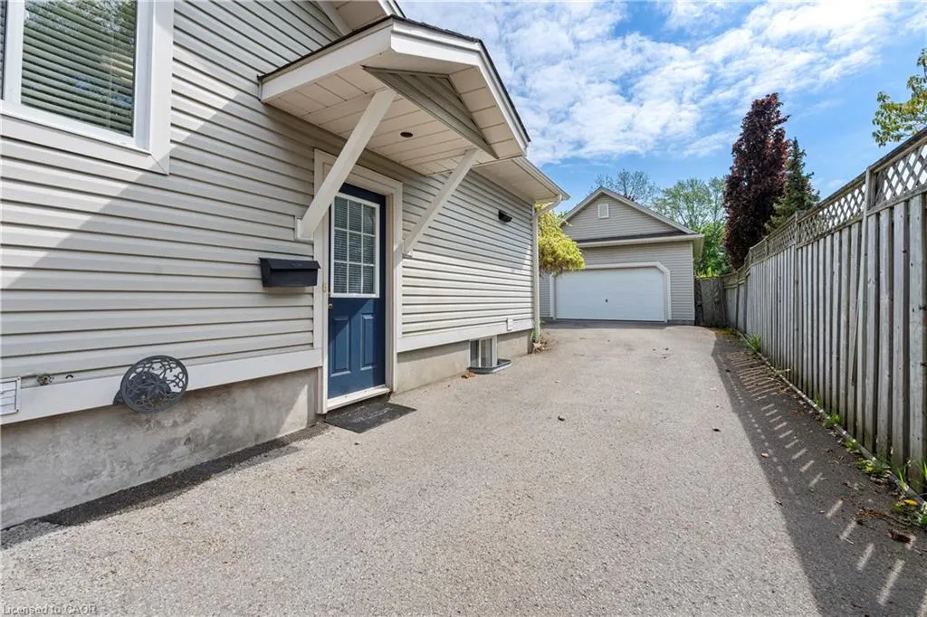 56 Dunkeld Avenue