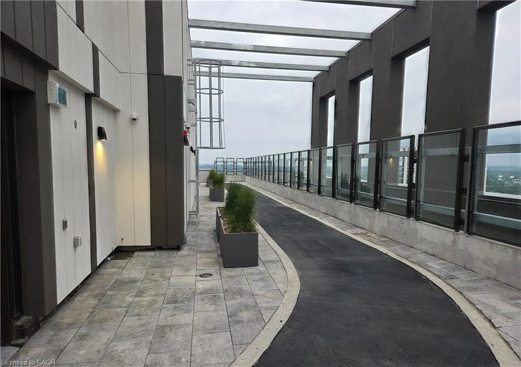 55 Duke Street W, #307