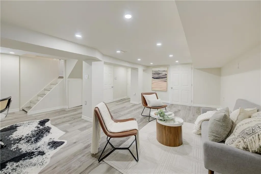 29 Linwood Avenue