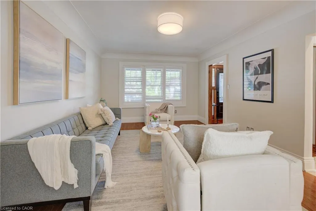 29 Linwood Avenue