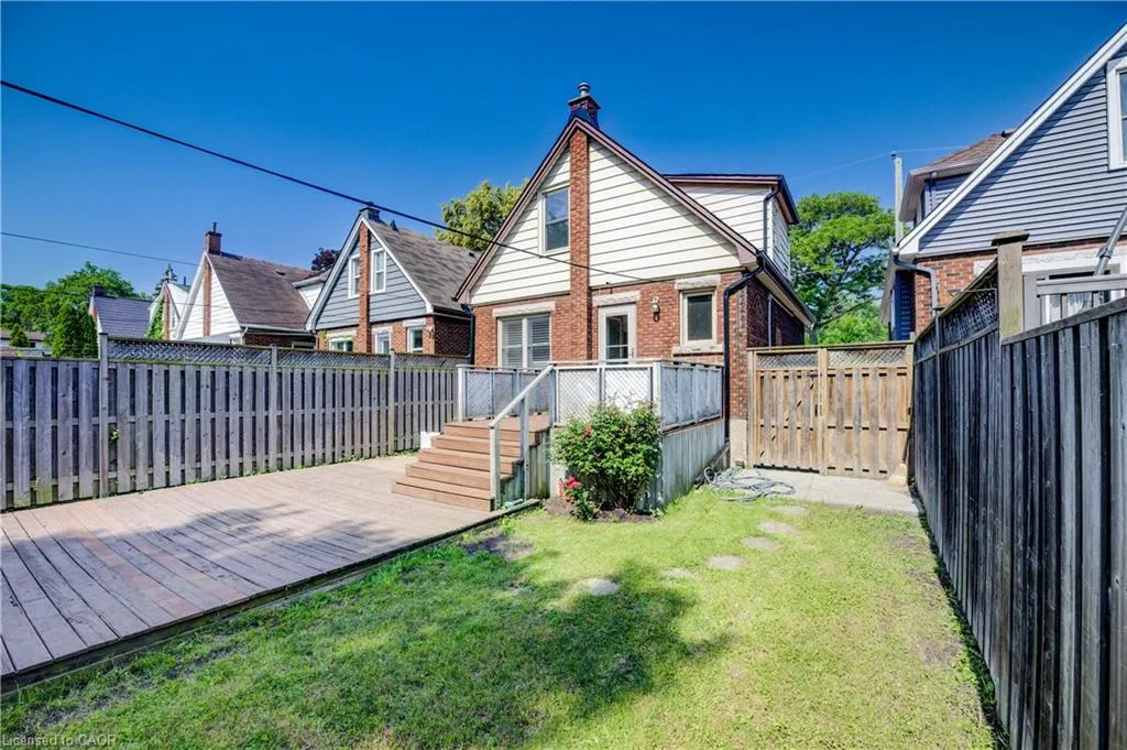 29 Linwood Avenue