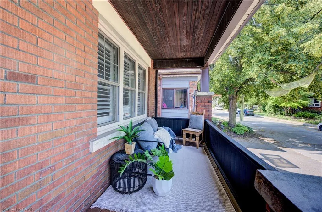 29 Linwood Avenue