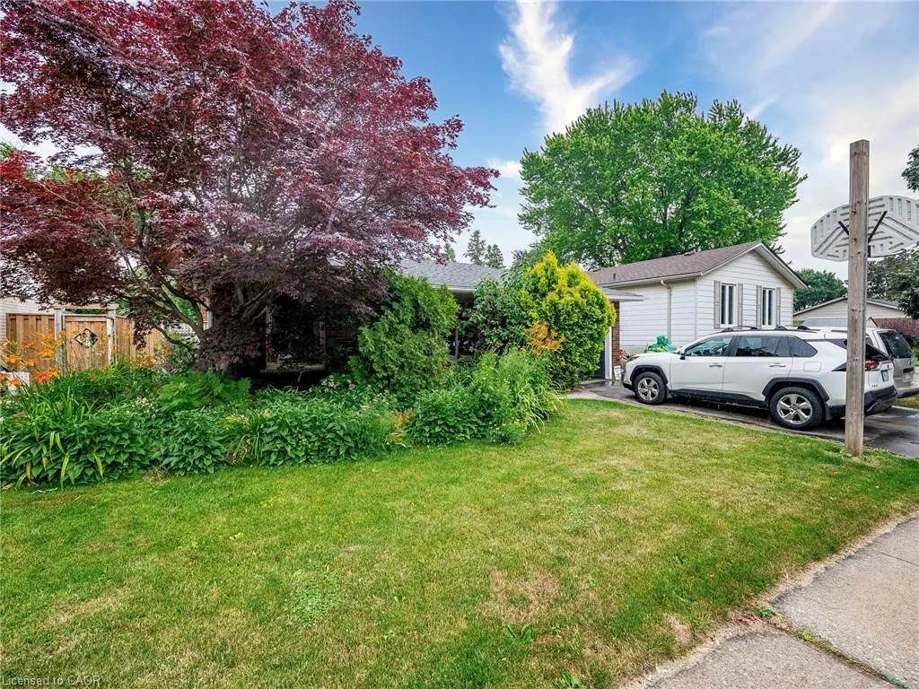 637 Artreva Crescent
