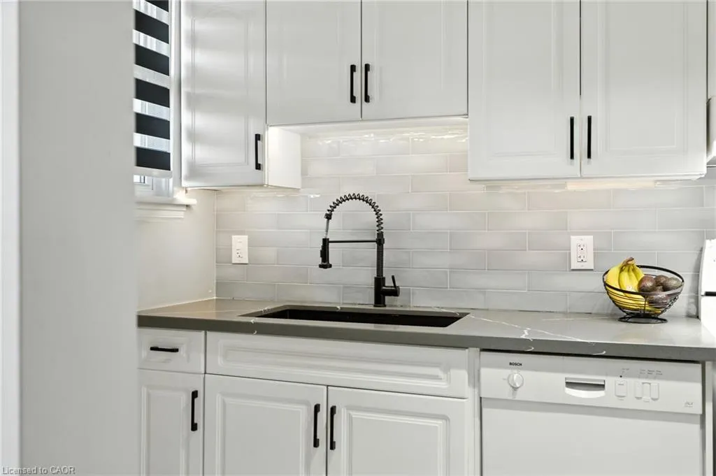 54 Dufferin Avenue, #3